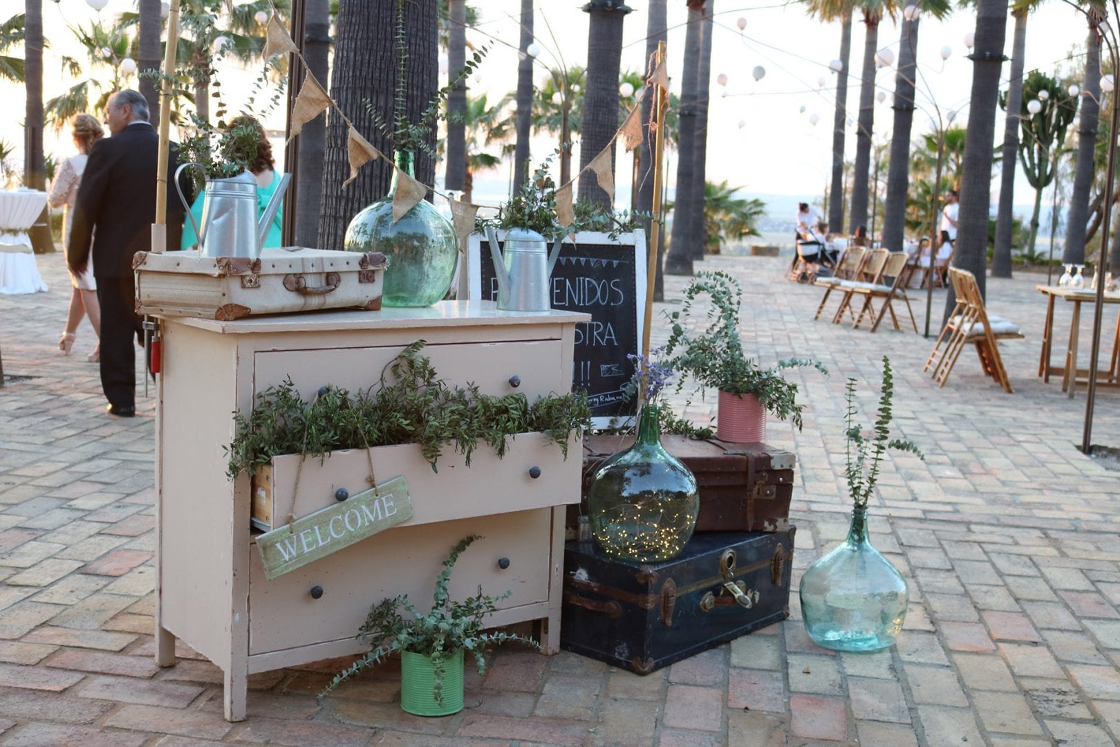  muebles antiguos de estilo vintage para decoración de bodas