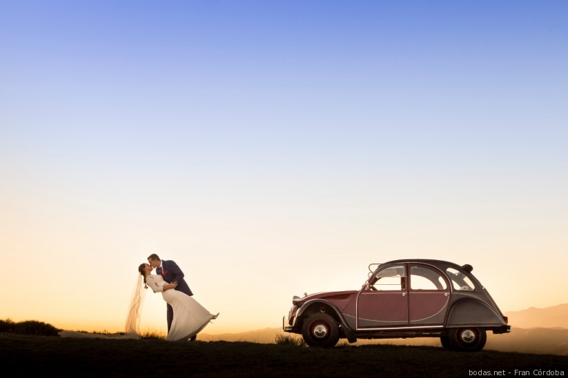 Elección, protocolo y decoración del coche de los novios el día de